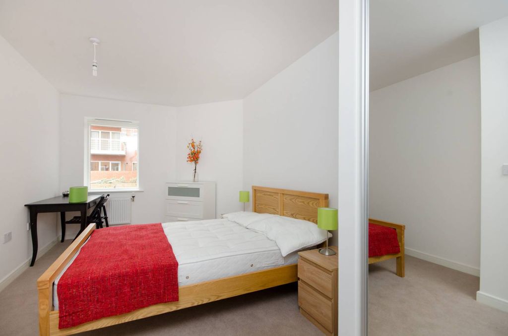 Property photo 2 of 8