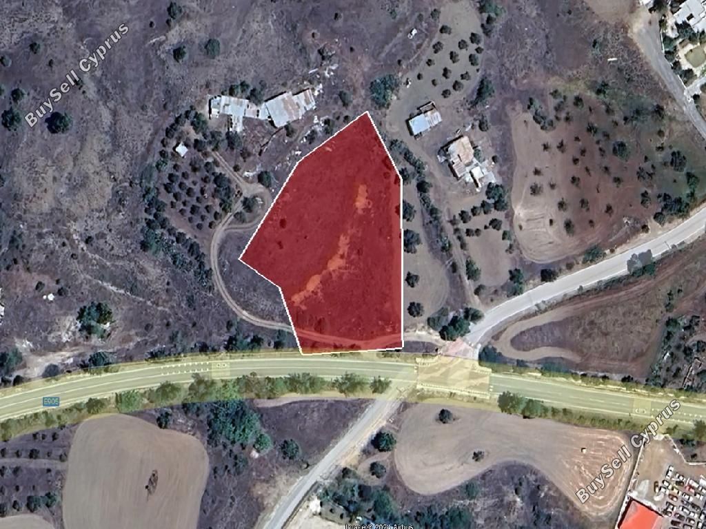 Property photo 3 of 12