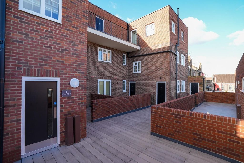 Property photo 1 of 13 Northfield Court External Now.Jpg