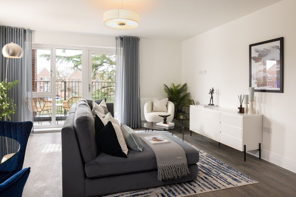 Property photo 2 of 7 cala At Buckler's Park - The Pines, Crowthorne