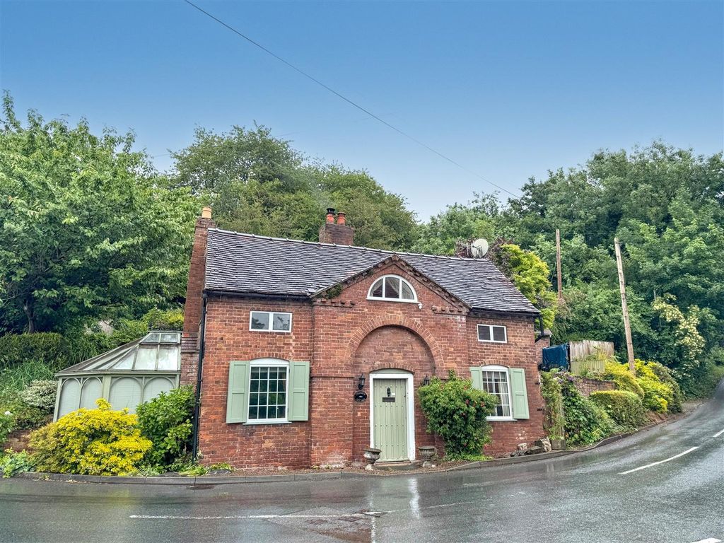 Property photo 1 of 17