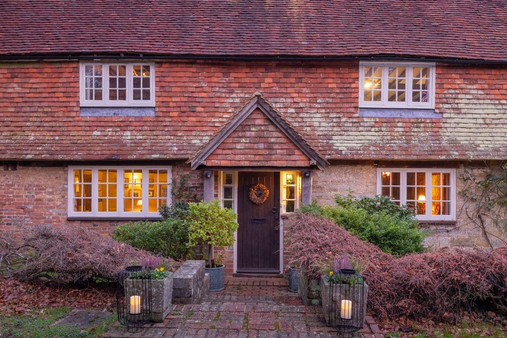 Property photo 1 of 36