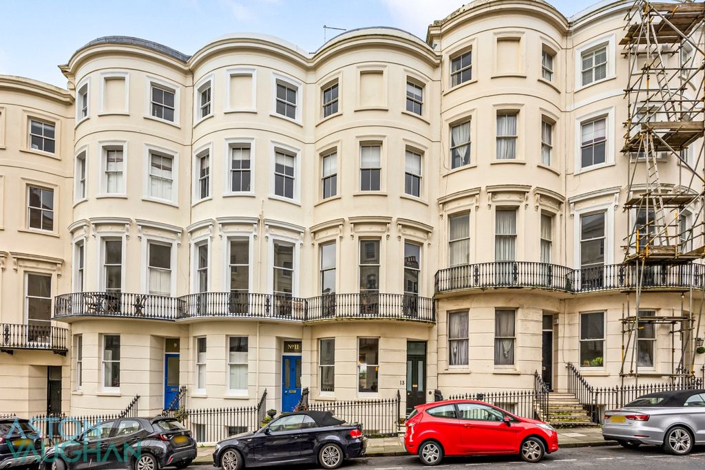 Property photo 1 of 36 4809270