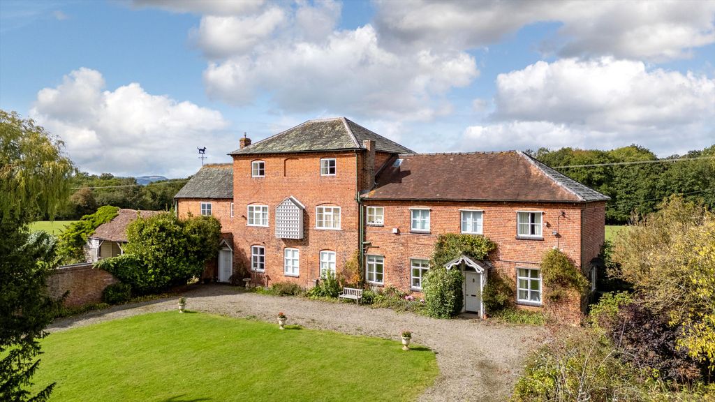 Property photo 2 of 30 Image