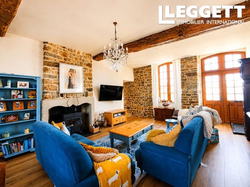 Property photo 2 of 10