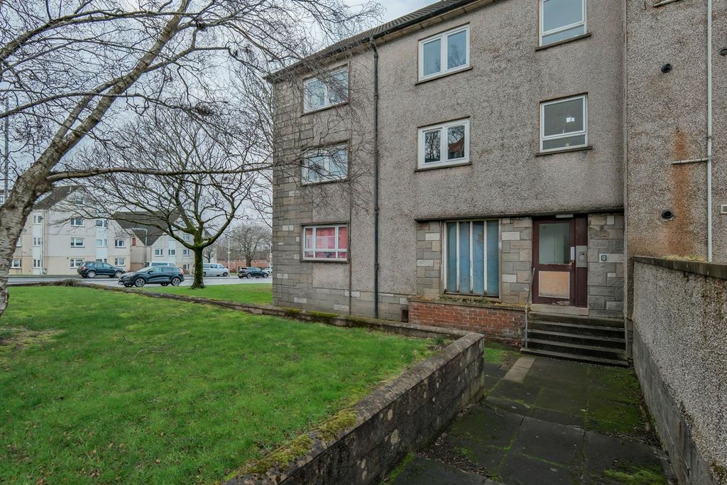 Property photo 3 of 29 003-Flat 9, 139 Low Waters Road Hamilton ML3 7Qq.J