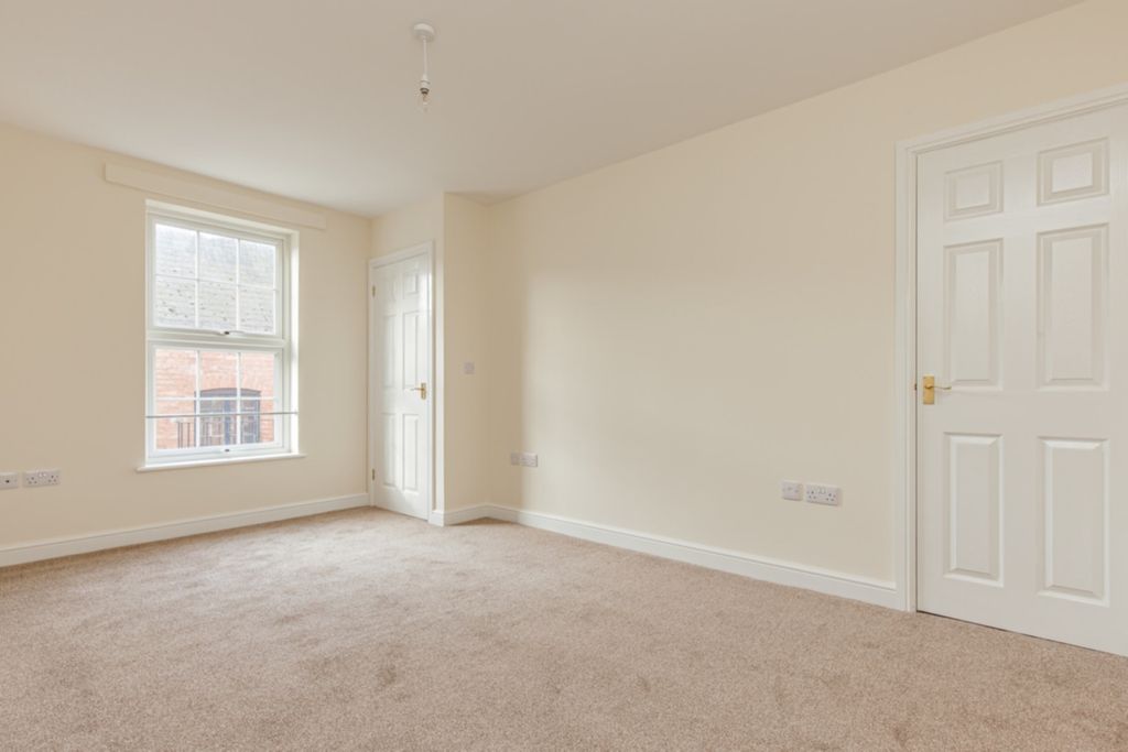 Property photo 2 of 8 125194-Std