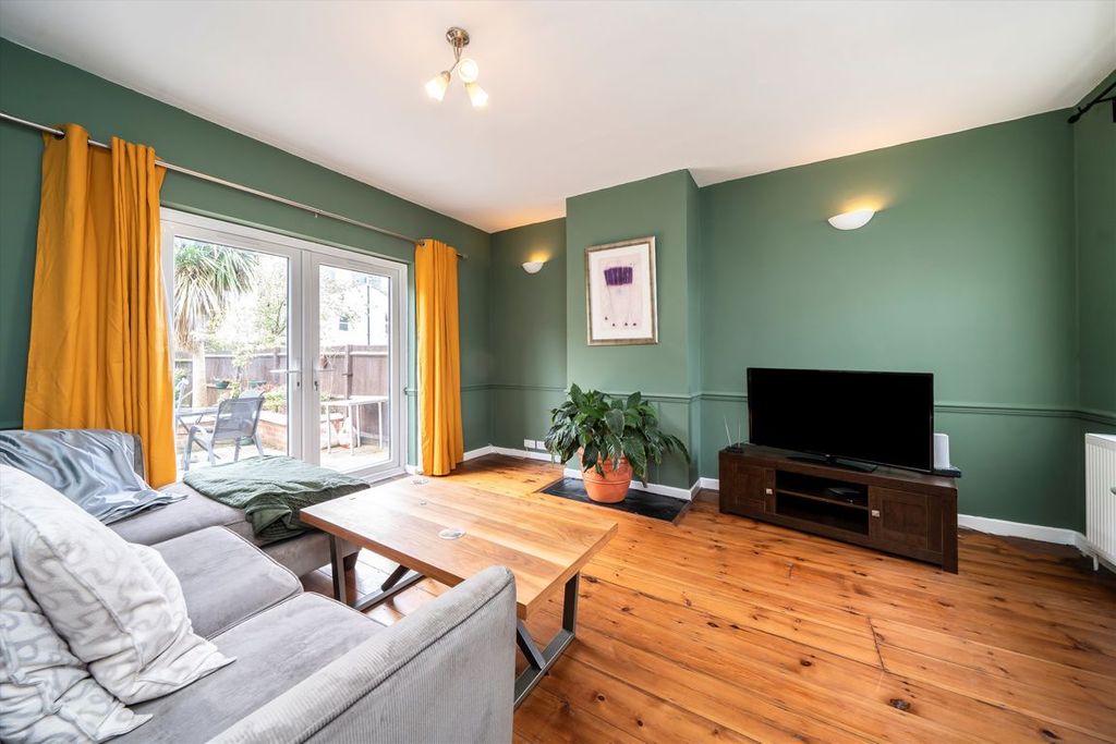 Property photo 1 of 6