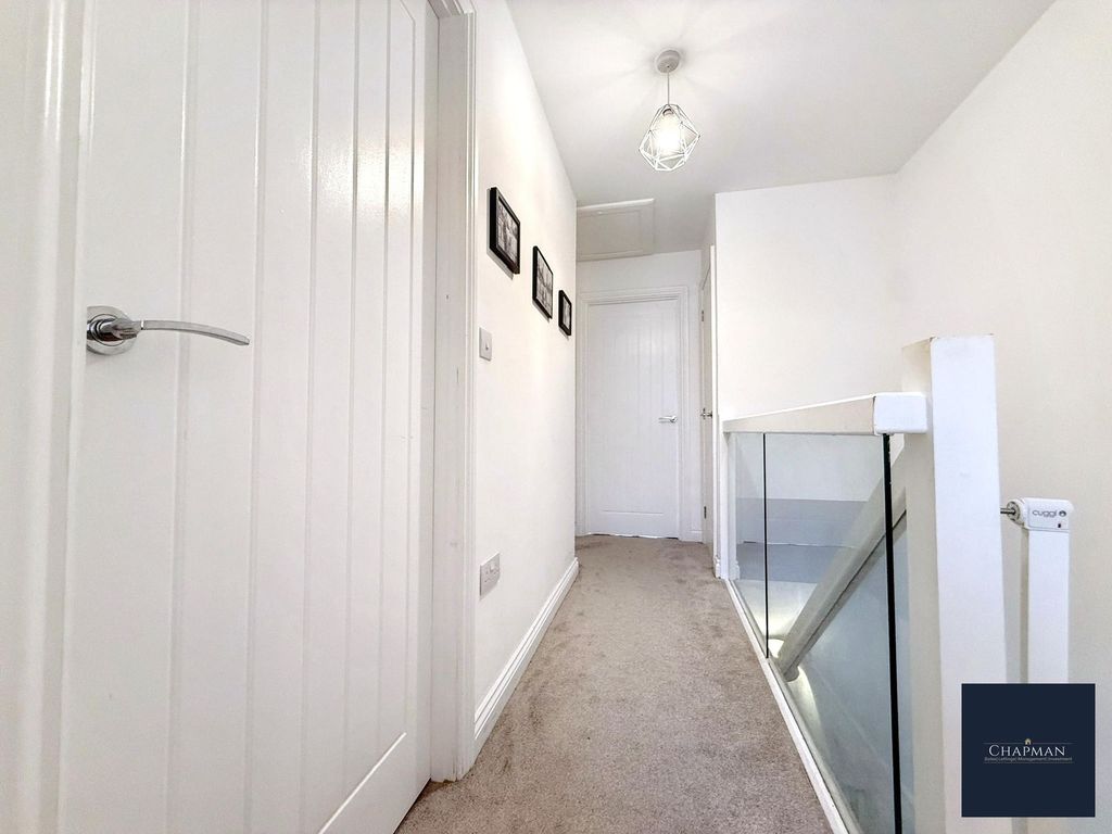 Property photo 3 of 25
