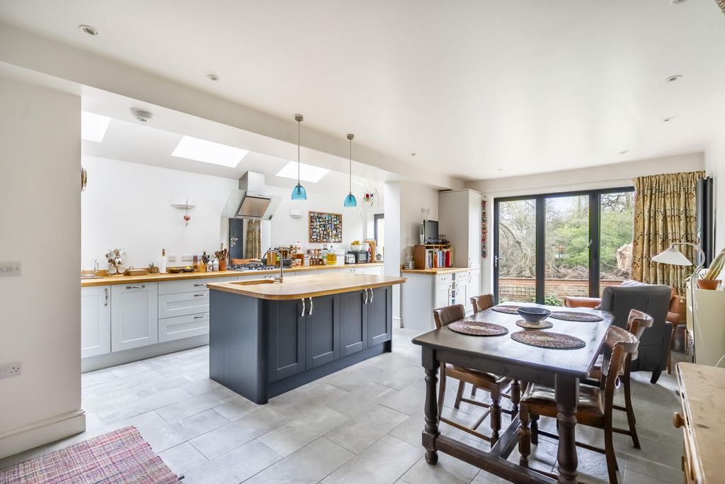 Property photo 2 of 22 Kitchen