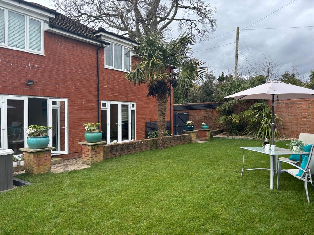 Property photo 2 of 22