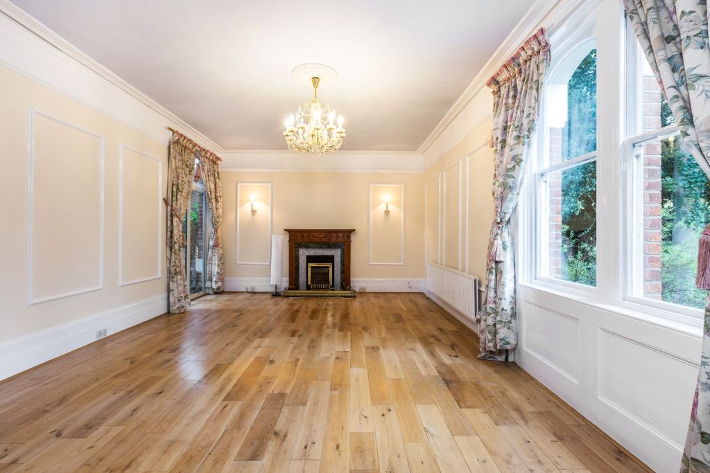 Property photo 2 of 21 Drawing Room