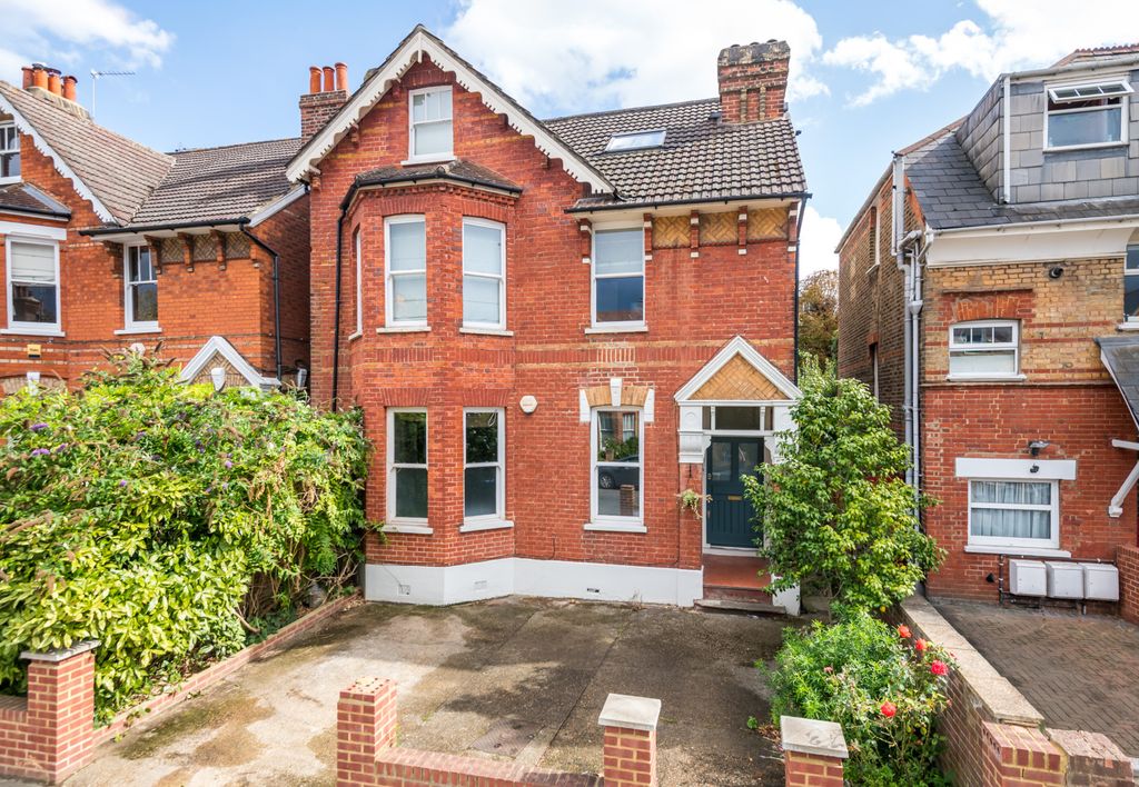 Property photo 1 of 17