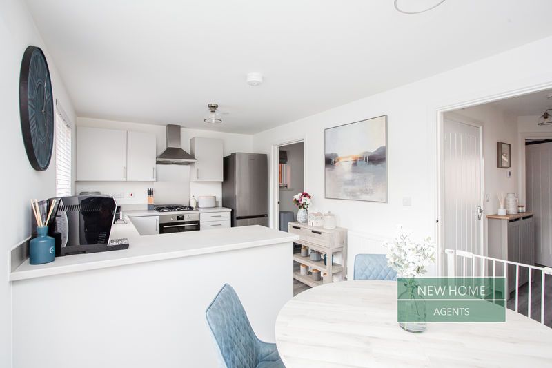 Property photo 2 of 28 Photo 13