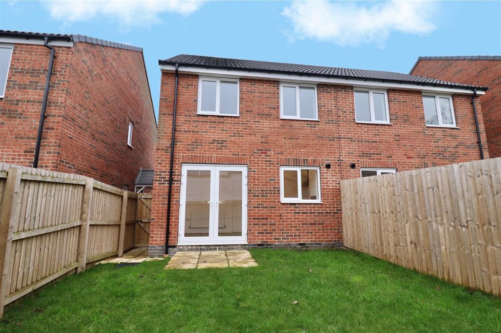 Property photo 2 of 13 Outside