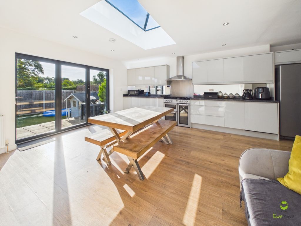 Property photo 1 of 16 Presented By Clinton At Ewemove Bexleyheath And Da