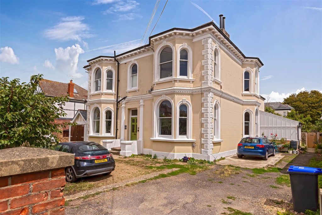 Property photo 1 of 10 Belsize_8.Jpg
