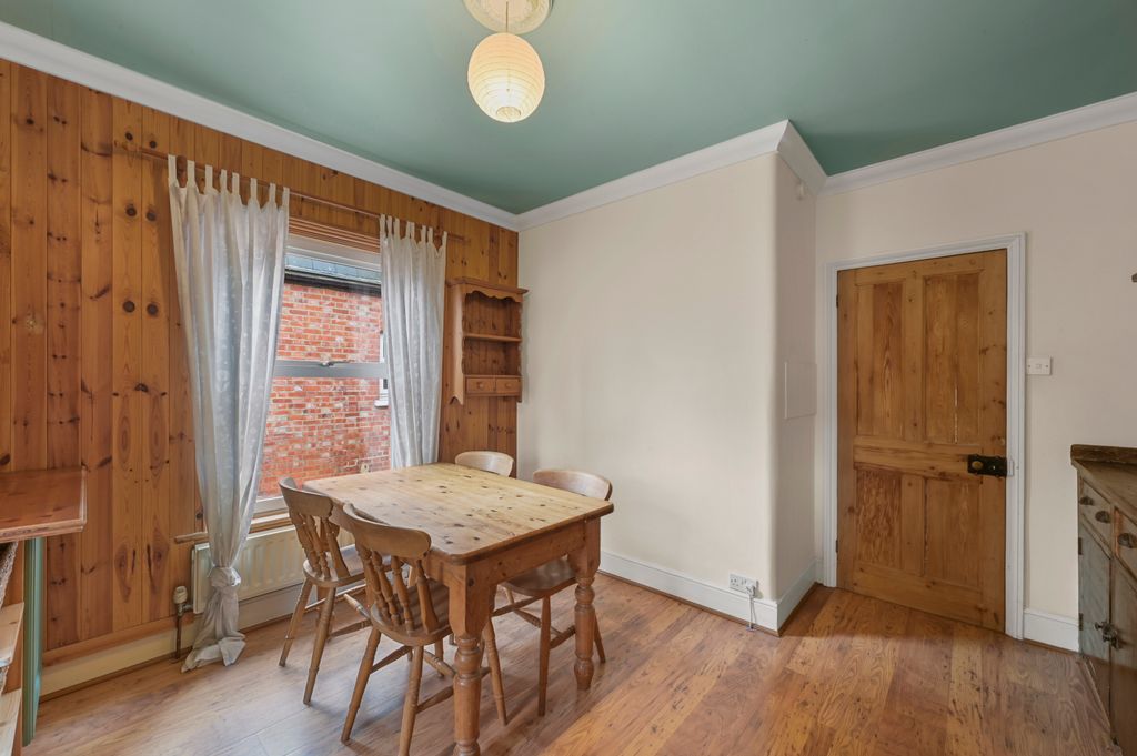 Property photo 2 of 13 Picture No. 30