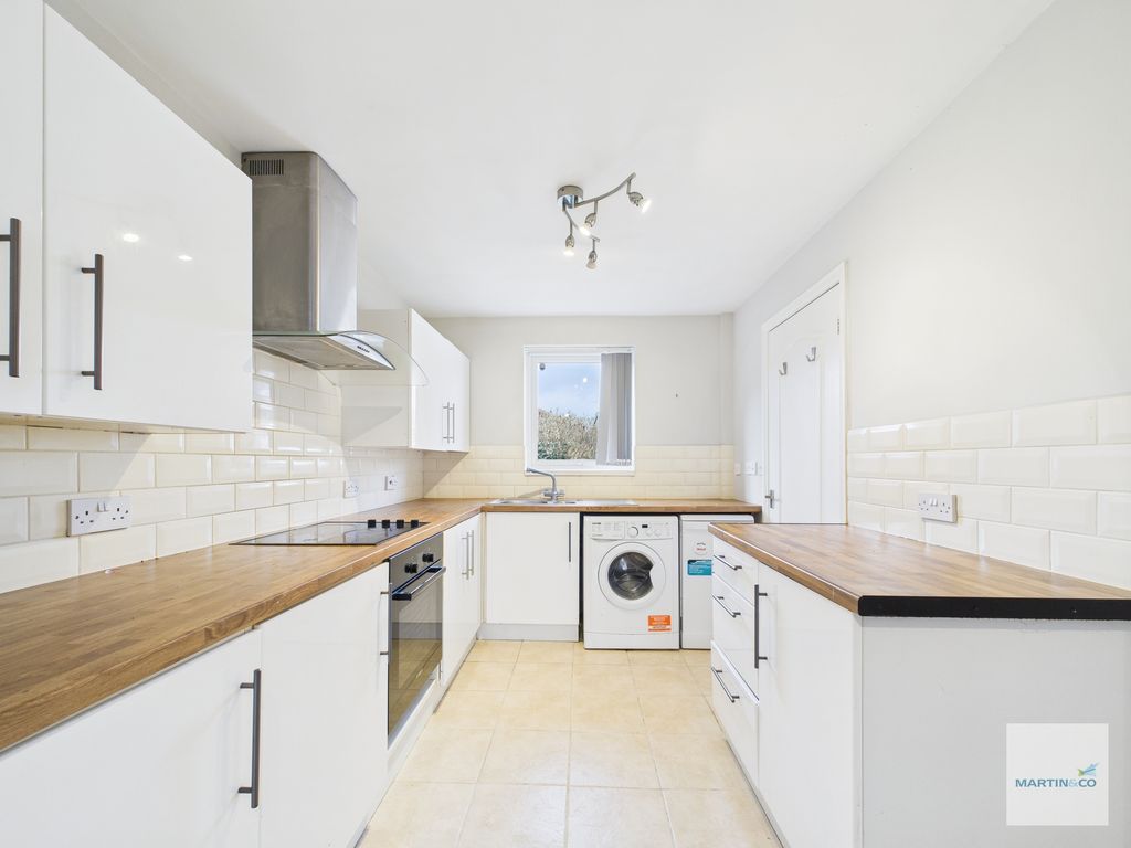 Property photo 2 of 14 Cam03394G0-Pr0439-Still010