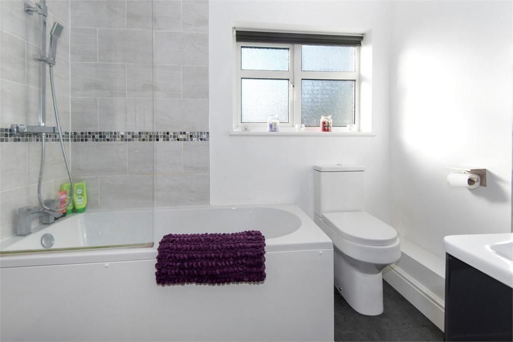 Property photo 2 of 14 1Ff763E753F8616c31Feb5F9Fb946Fc4.Jpg