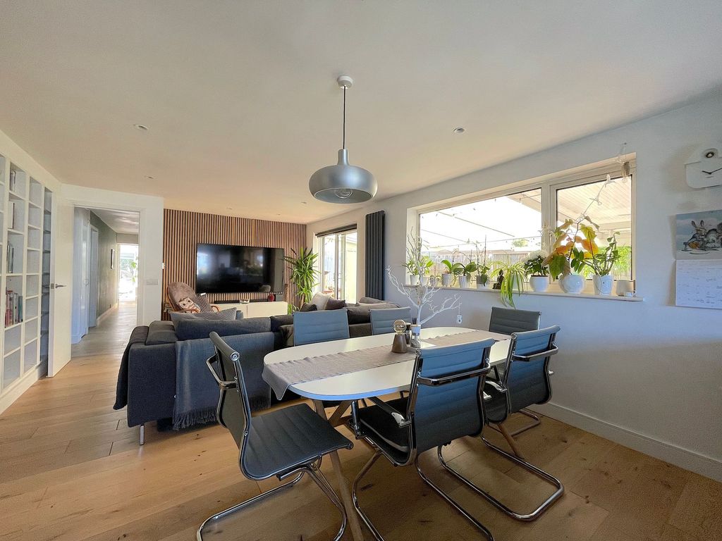 Property photo 2 of 36 Living Room/Dining Room/Kitchen. (1)
