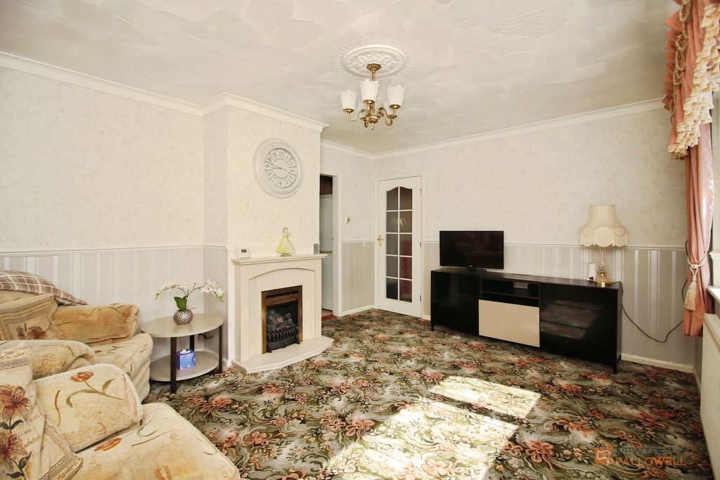 Property photo 3 of 22