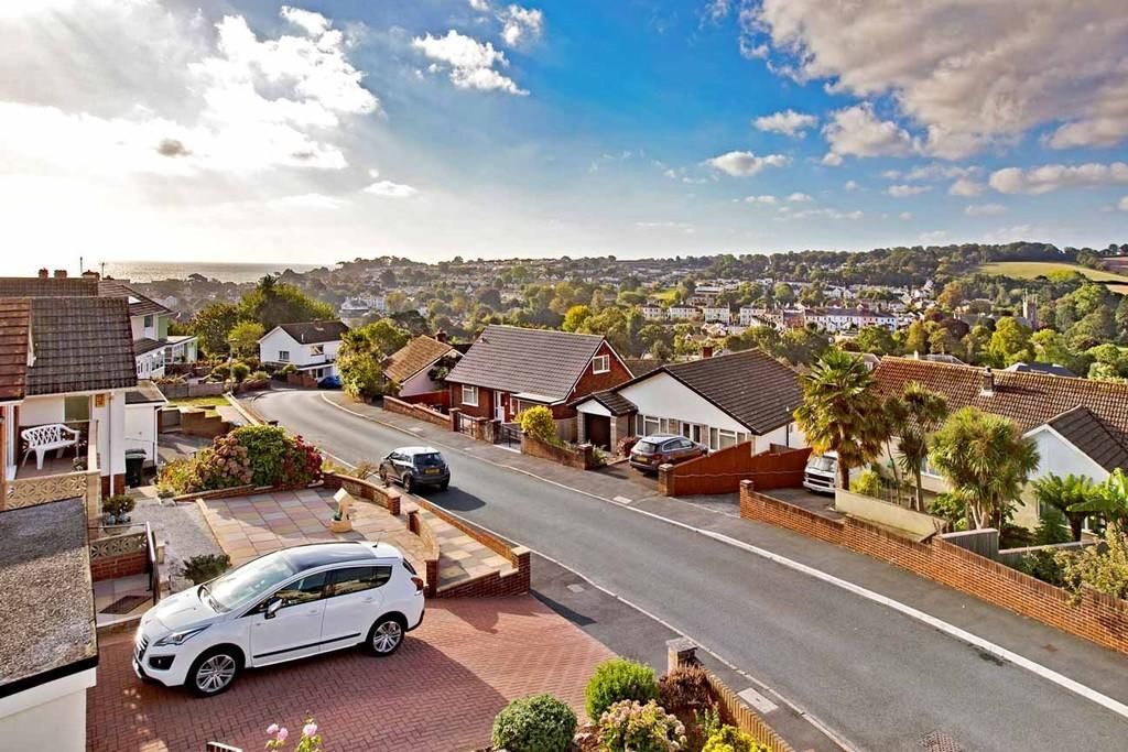 Property photo 2 of 19 Photo 3