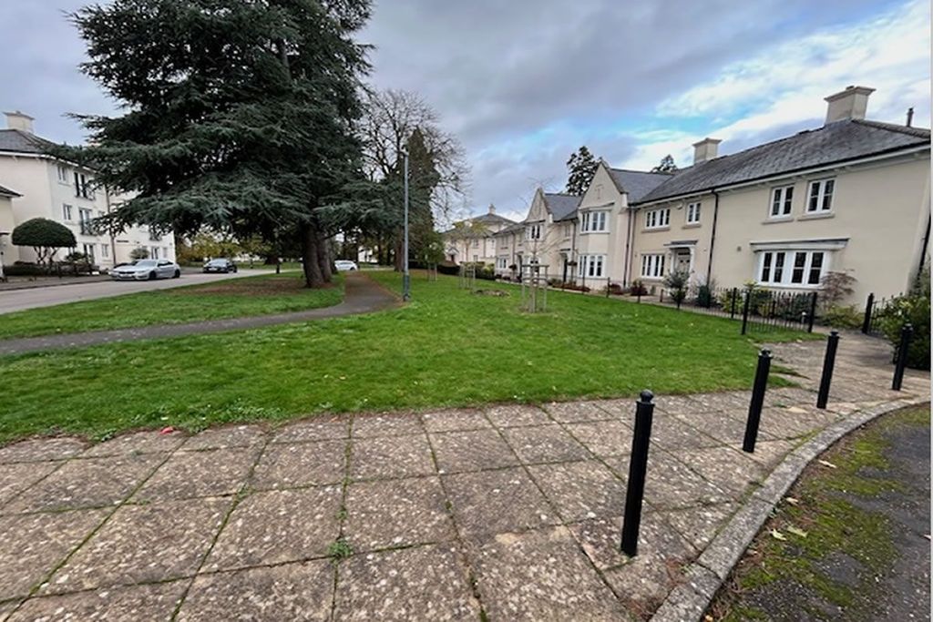 Property photo 3 of 4