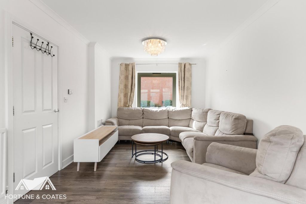 Property photo 2 of 27 Findingslane_19.Jpg
