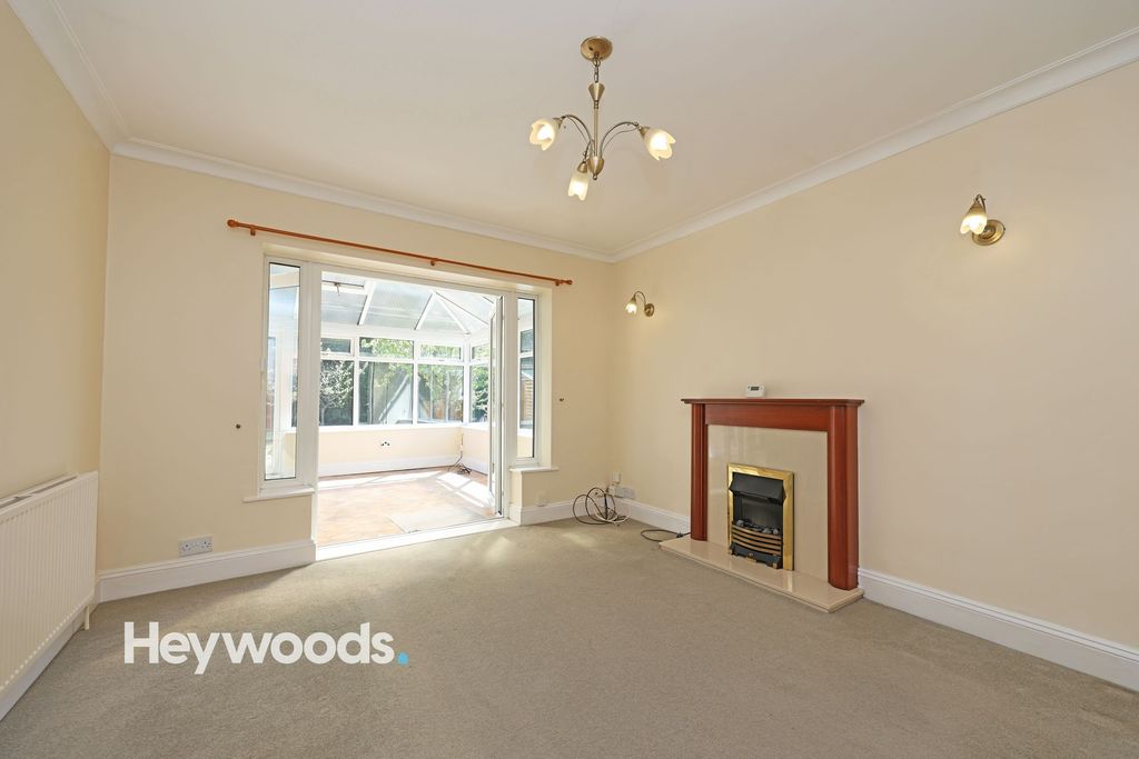 Property photo 3 of 34