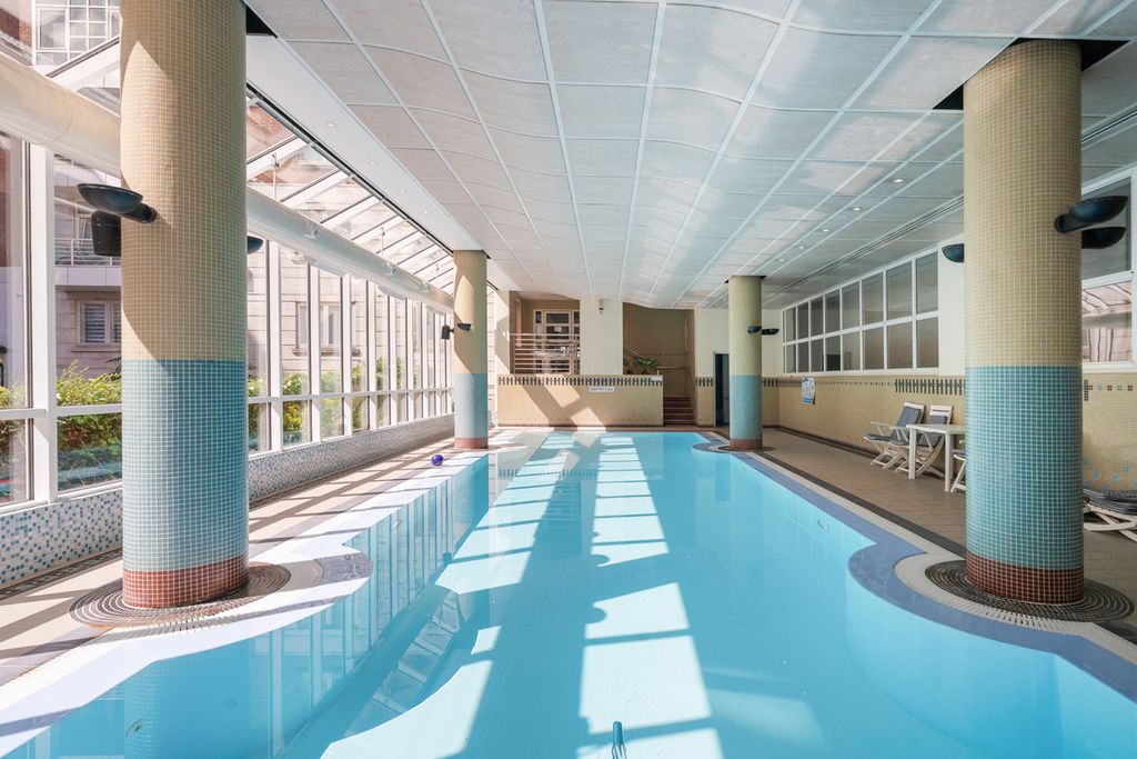 Property photo 1 of 8