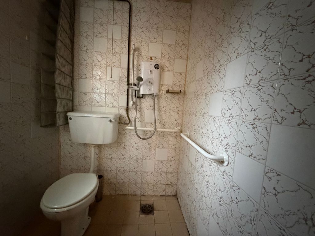 Property photo 3 of 14 Img_2603