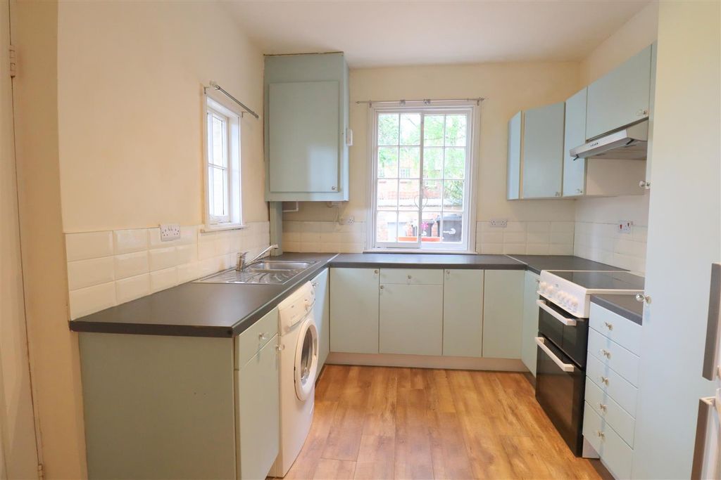 Property photo 2 of 10 7.Jpg