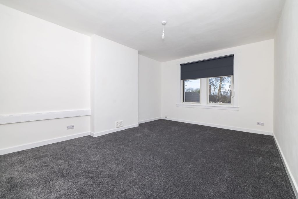 Property photo 3 of 12 Photo 3