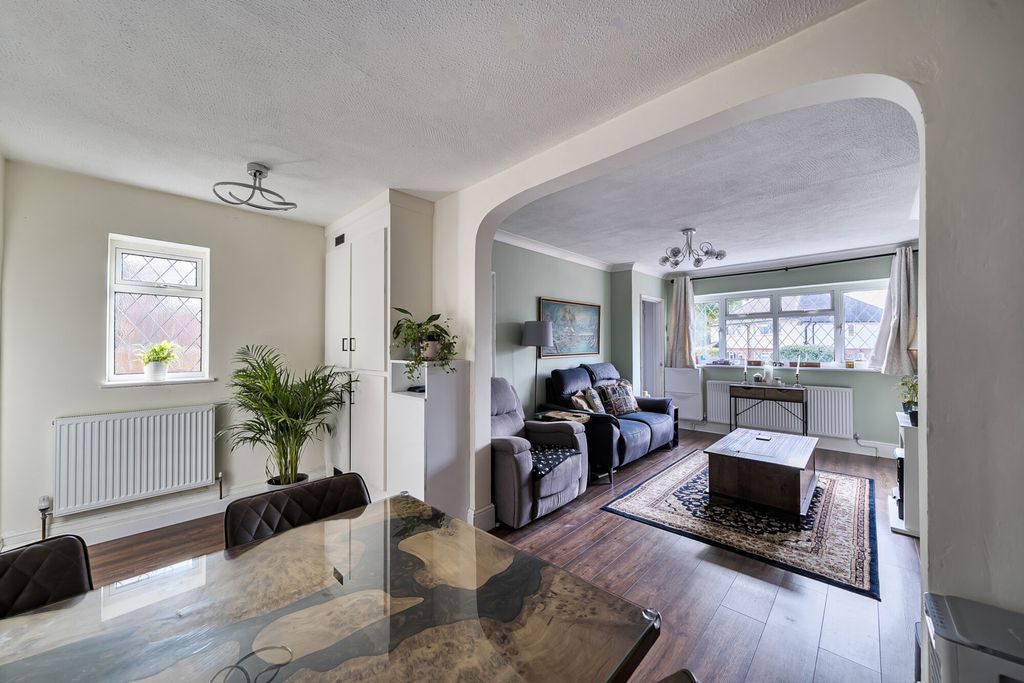 Property photo 3 of 20 1347176-3-68d3Bd2...