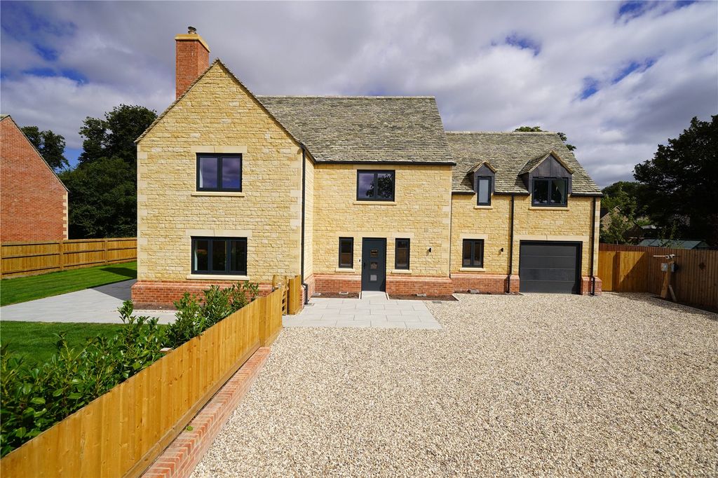 Property photo 2 of 12 Picture No. 16