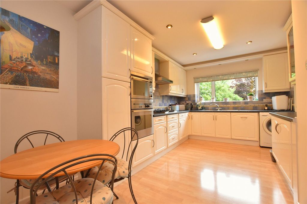 Property photo 3 of 30 Picture No. 17