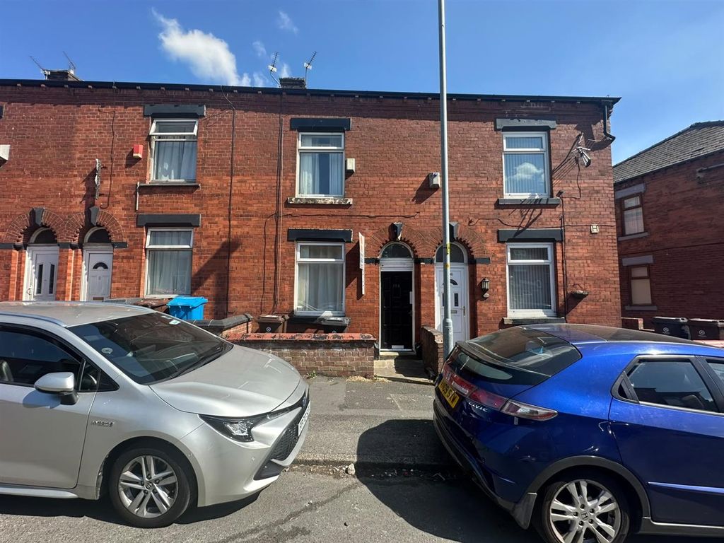 Property photo 1 of 11