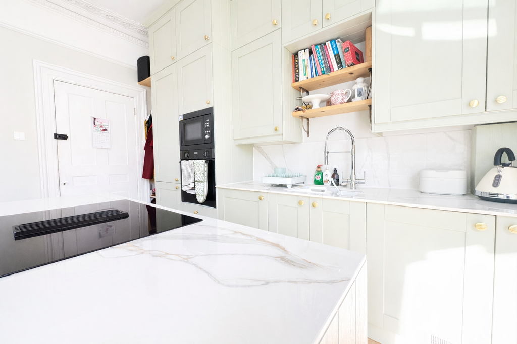 Property photo 3 of 15 Kitchen