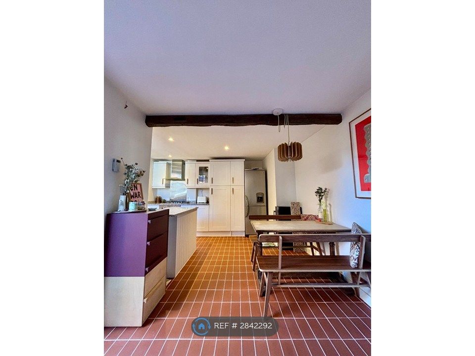 Property photo 3 of 35 Kitchen / Dining Area