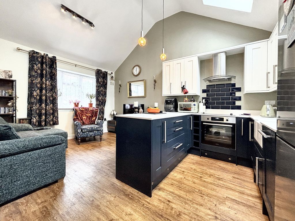 Property photo 2 of 26 Img_2145.Jpeg