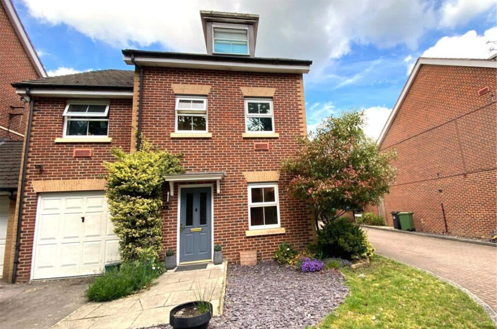 Property photo 1 of 14