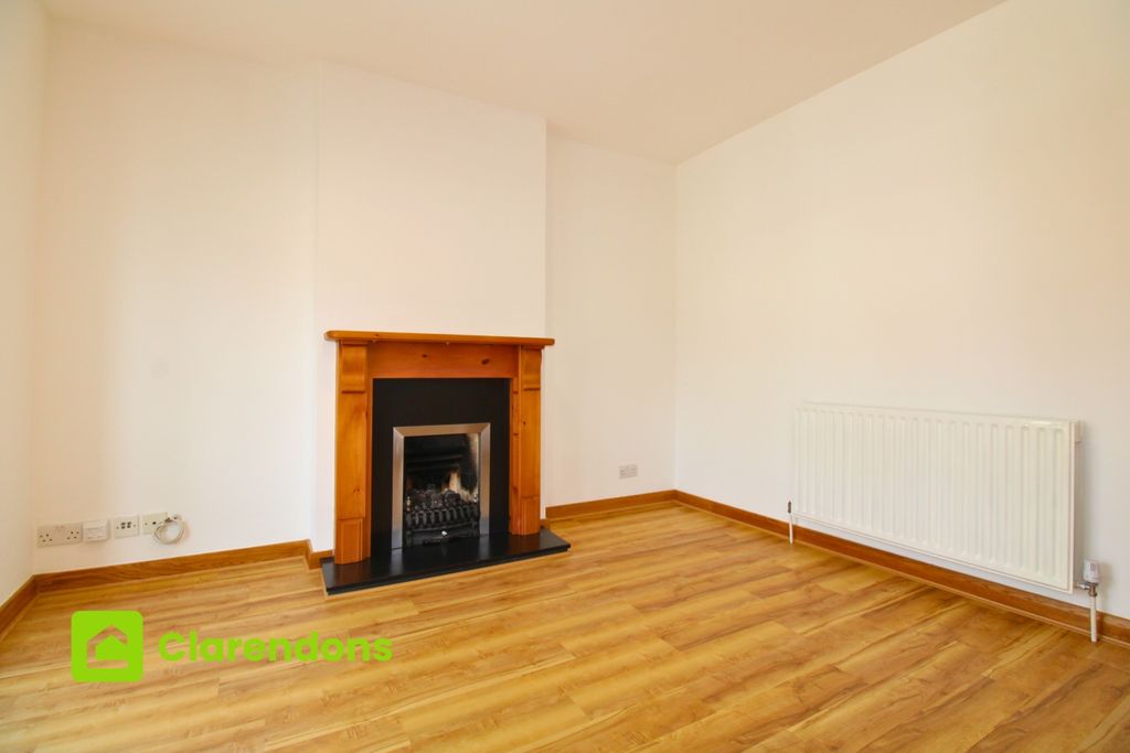 Property photo 3 of 13 4