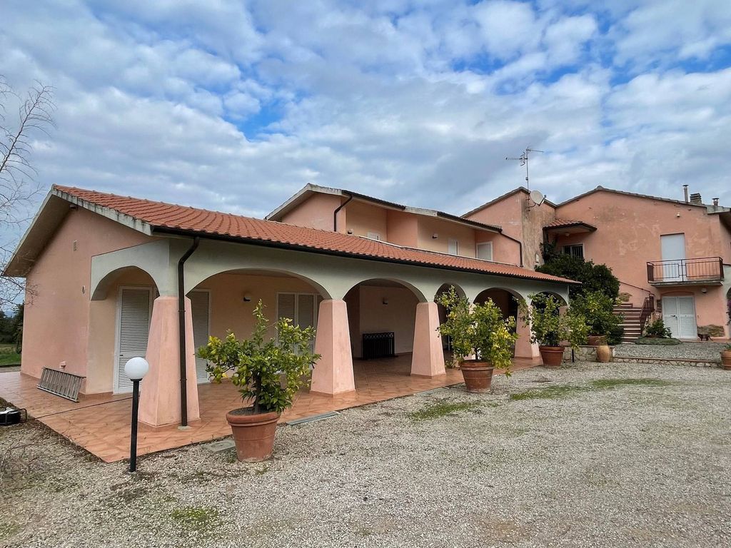 Property photo 1 of 24