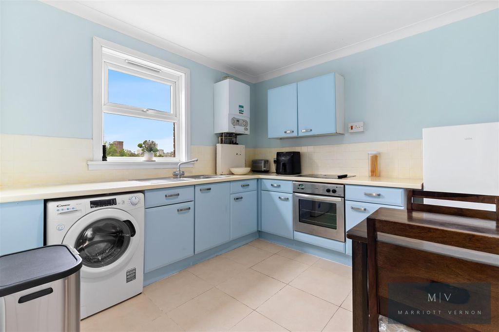 Property photo 3 of 12 Warham Road 36C MV-6.Jpg