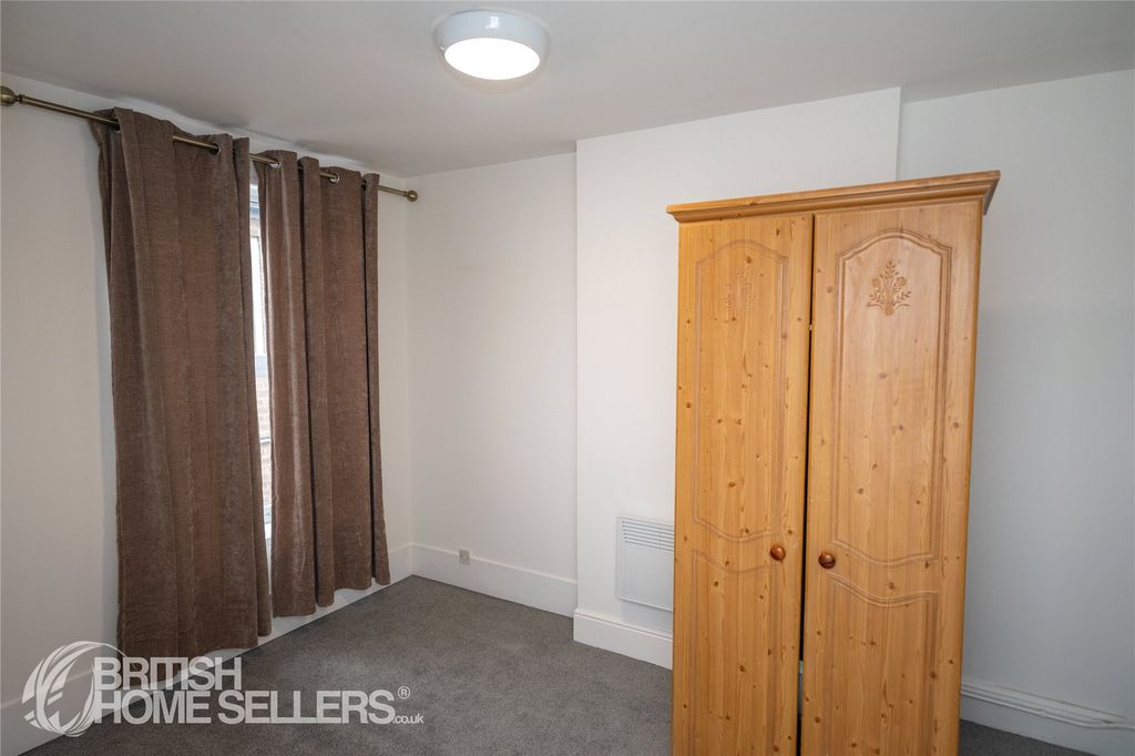 Property photo 2 of 9 Picture No. 04