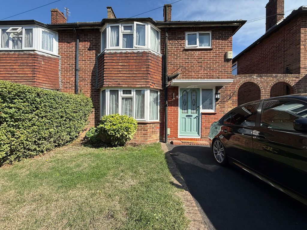 Property photo 2 of 17