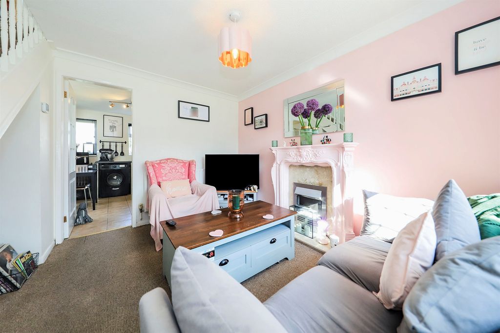 Property photo 3 of 15