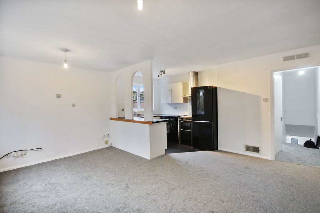 Additional image 5 of 1 bed maisonette for saleThe Dell, East Grinstead RH19