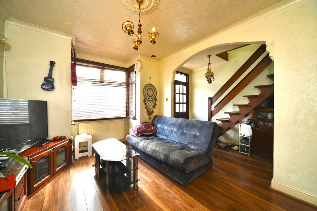 Property photo 2 of 15 Picture No. 36